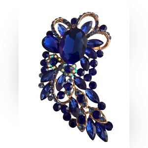 Blue stone fashion brooch/pendant